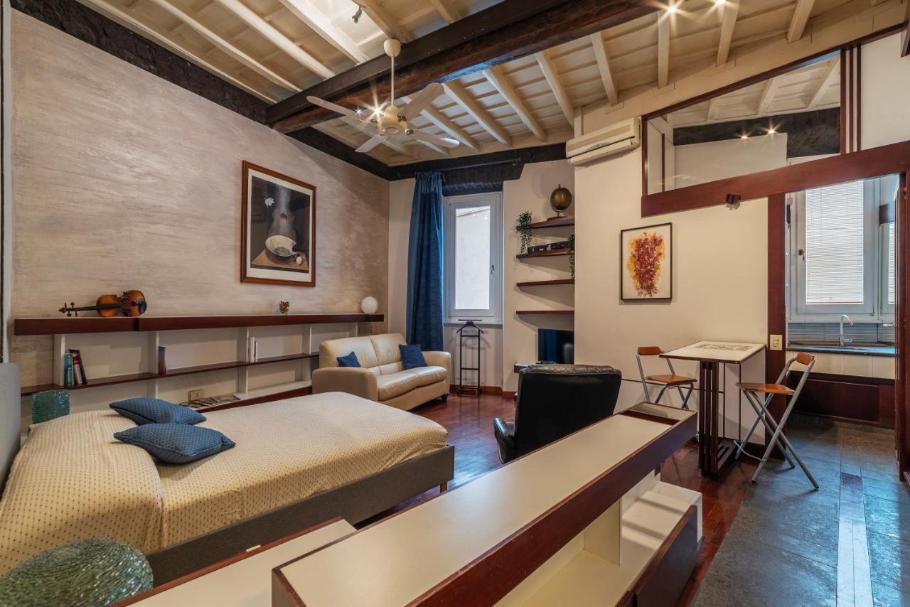 Piazza Navona Petite House Apartment โรม ภายนอก รูปภาพ