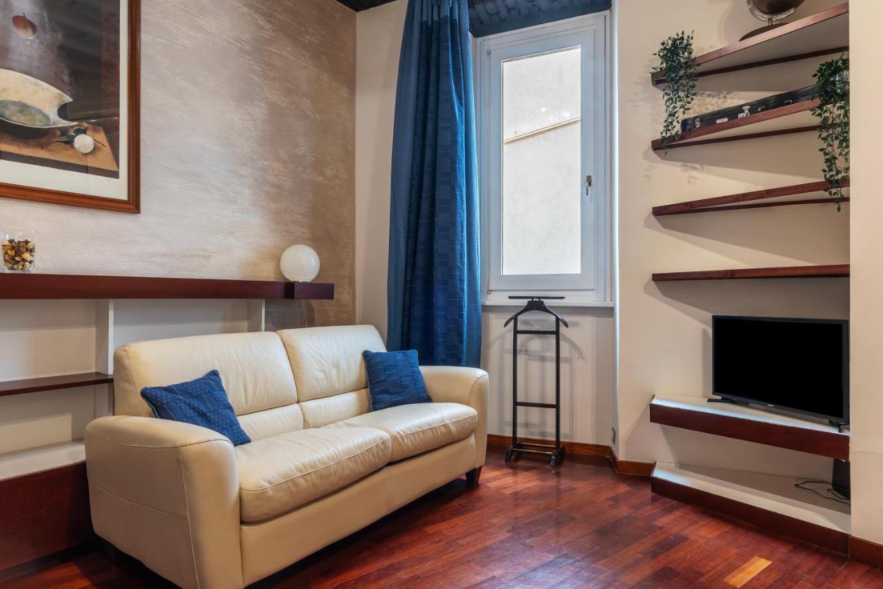 Piazza Navona Petite House Apartment โรม ภายนอก รูปภาพ
